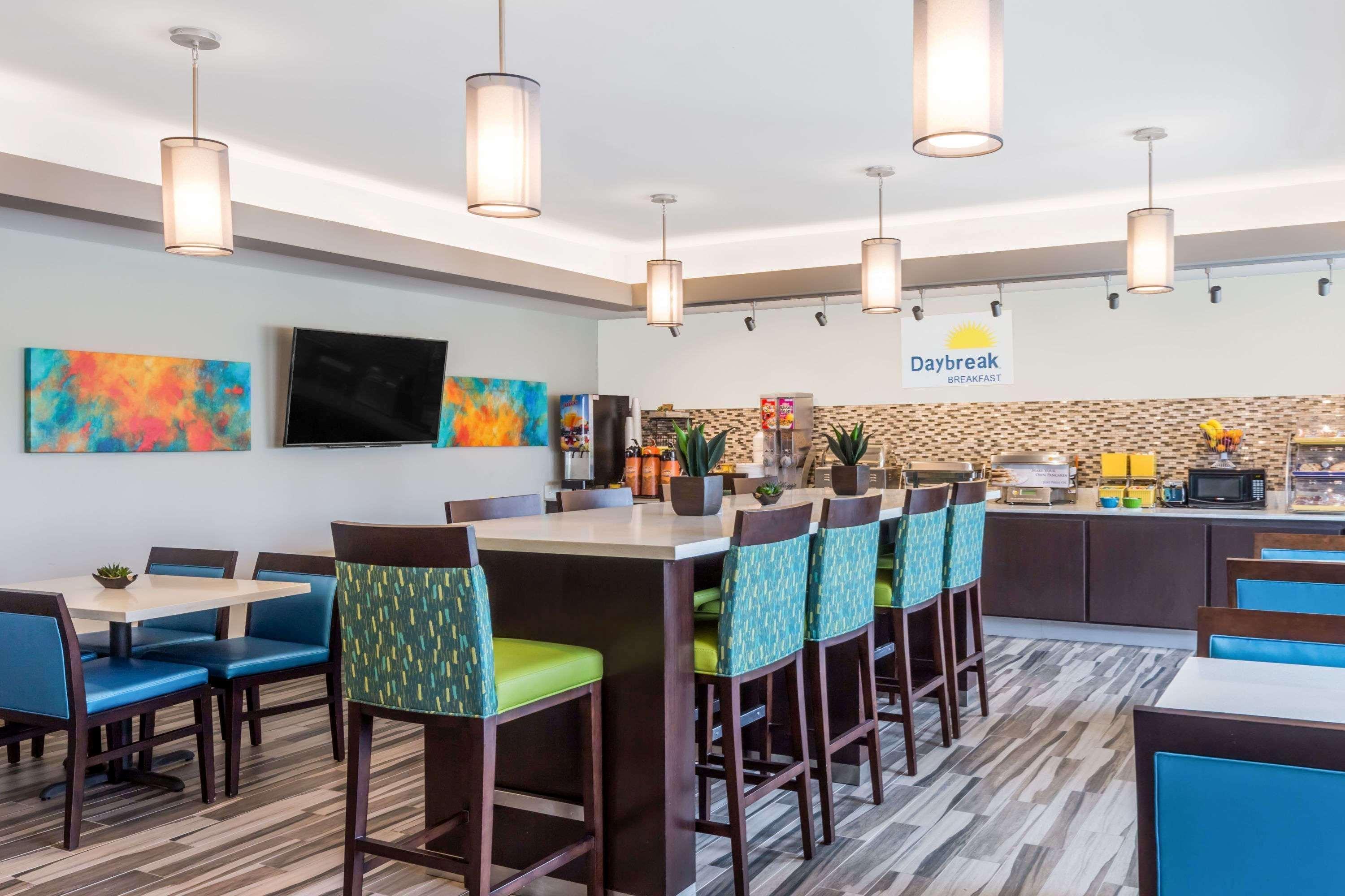 Days Inn & Suites By Wyndham Katy Luaran gambar